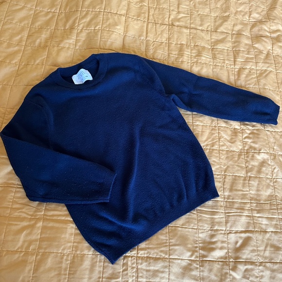 Zara Sweater - Picture 3 of 4